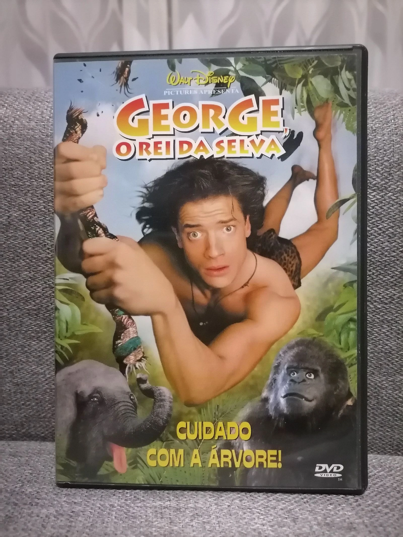 George - O Rei da Selva (George of the Jungle)